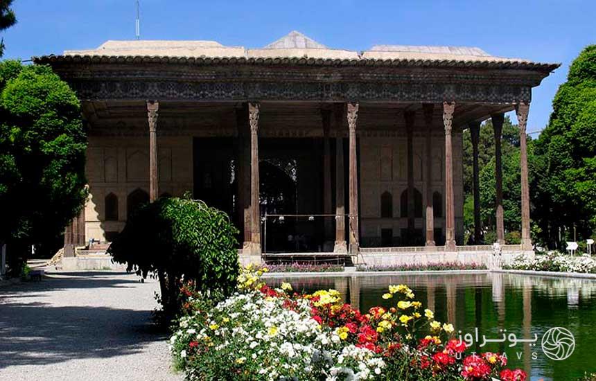 چهلستون اصفهان